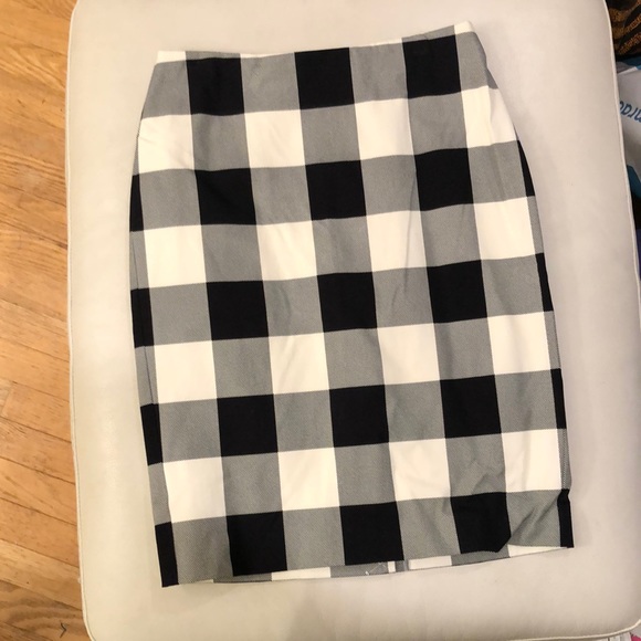 Talbots NWT black/white check pencil skirt